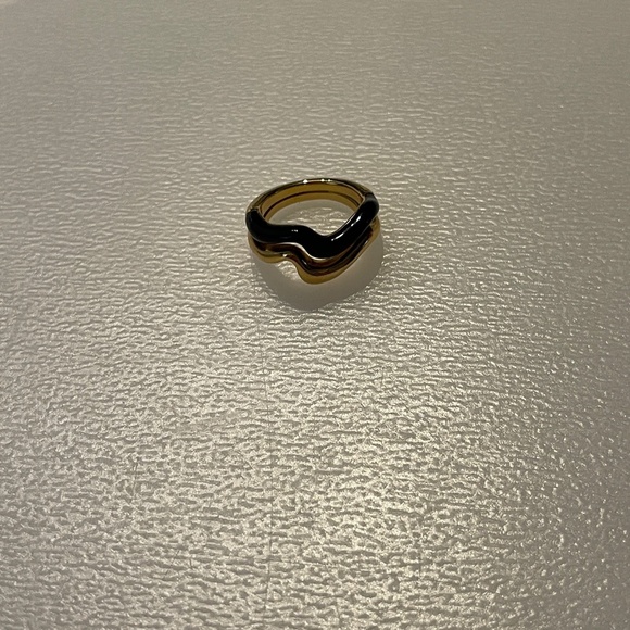 Missoma SQUIGGLE CURVE TWO TONE ENAMEL STACKING RING 18k gold plated women ring - Picture 4 of 9